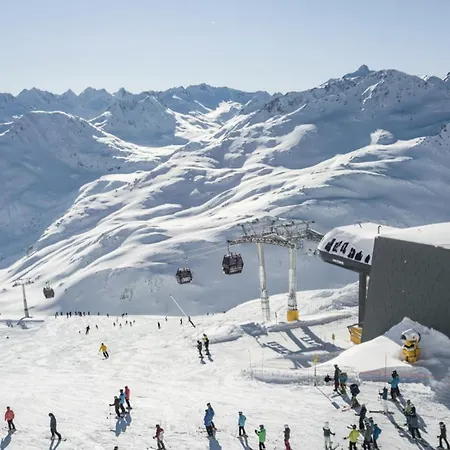 Maisonette-wohnung In Bei Sedrun - 200m Zum Bahnhof - Perfekt Für Ski&ausflüge Rueras