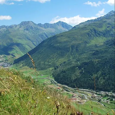 Maisonette-wohnung In Bei Sedrun - 200m Zum Bahnhof - Perfekt Fuer & Ausfluege *