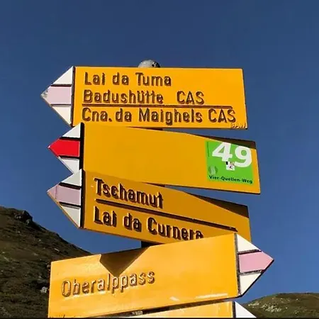 Maisonette-wohnung In Bei Sedrun - 200m Zum Bahnhof - Perfekt Fuer & Ausfluege Διαμέρισμα